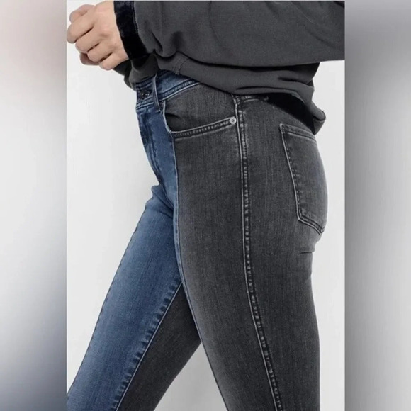 7 For All Mankind Two Tone Mid-Rise Ankle Jeans in Black and Blue Size 24 - Picture 2 of 12